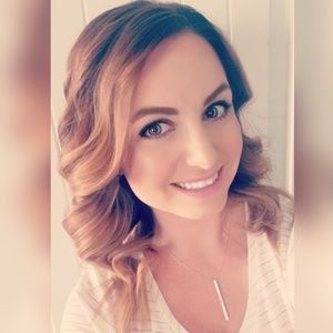 Meet your Posher, Christie